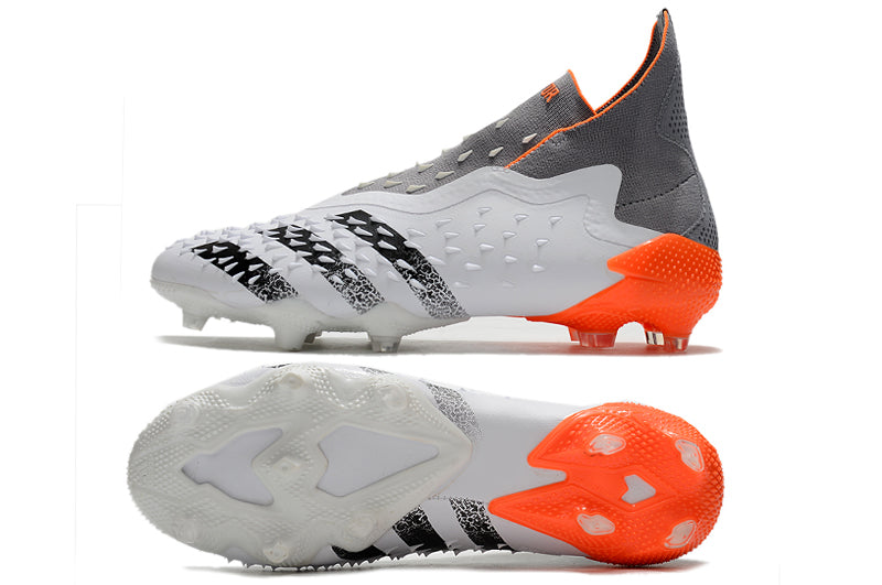 Chuteira Campo Adidas Predator Freak+  Branco/Laranja